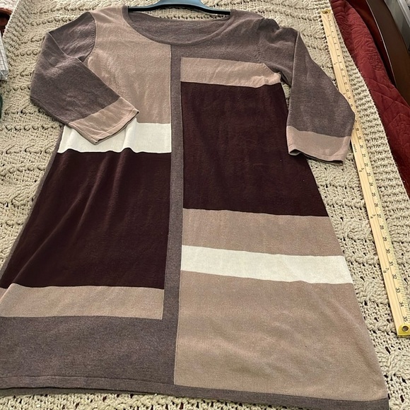 50% Viscose Brown, Gray, Tan, & White colorblock Midi Sweater dress women’s sz M - Picture 1 of 15